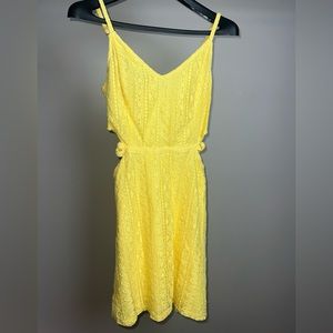 Women’s yellow Hollister summer dress